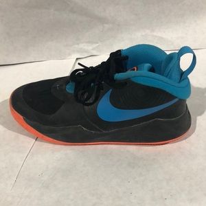 Nike team hustle size 6 blue black and orange